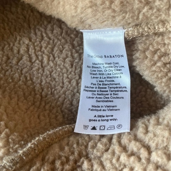 Aritzia oversized teddy bear sweatshirt - Picture 3 of 4